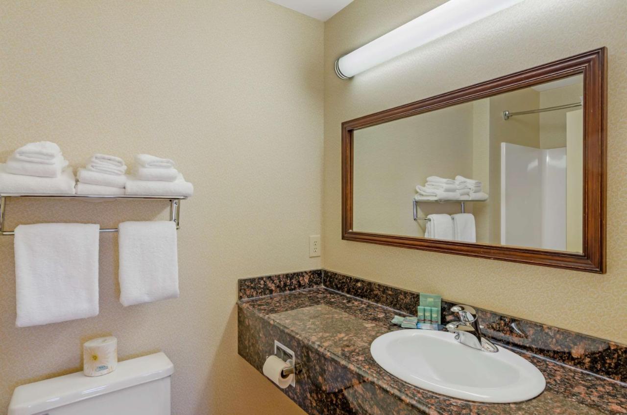 Best Western North Roanoke Troutville Bagian luar foto