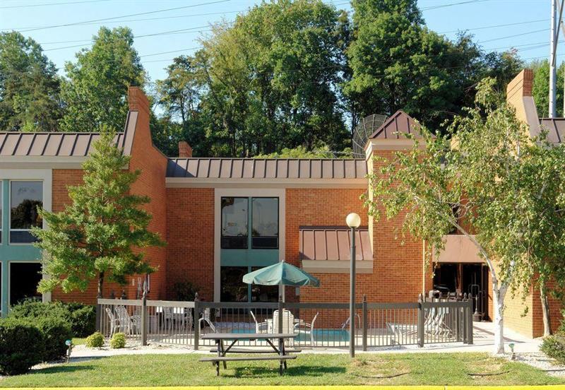 Best Western North Roanoke Troutville Bagian luar foto